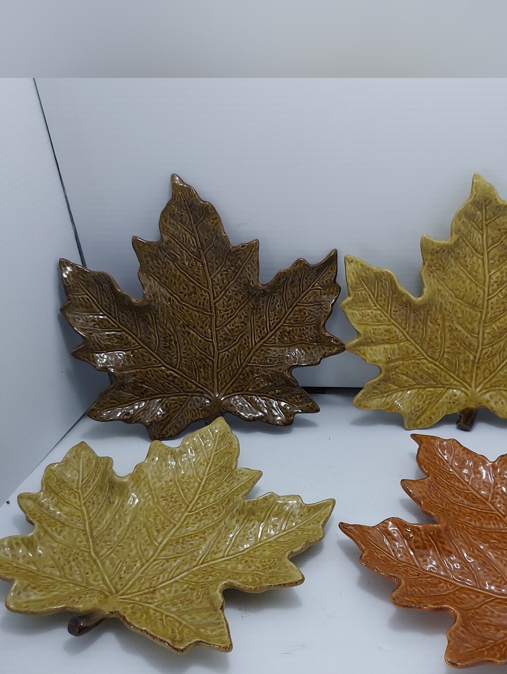 Chris Maddem Ceramic Maple Leaf Decorative Plates - Fall Colors Set Of 4